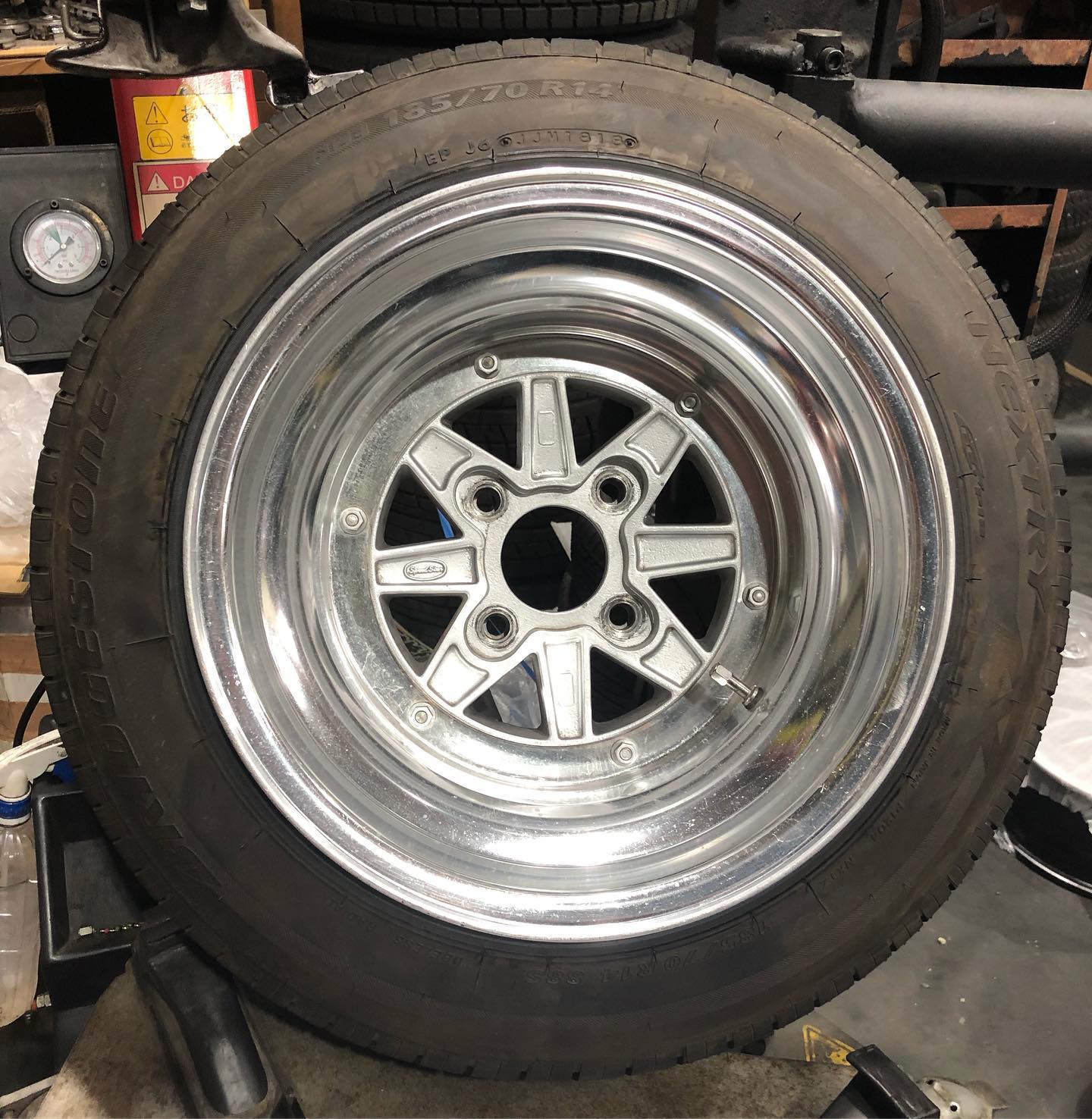 14インチ 11J 185/70R14 ホイール装着例 - CARSERVICE GRAVITY