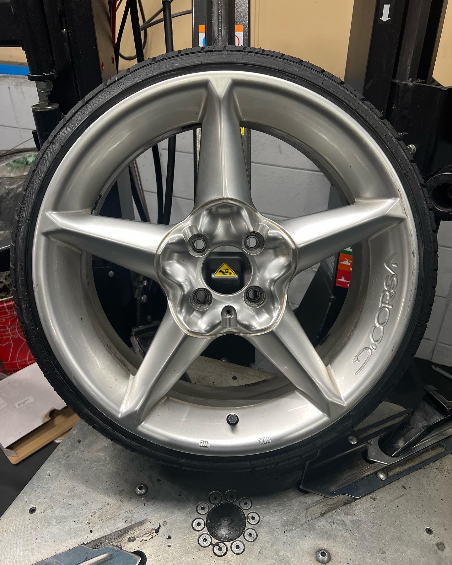 17インチ 7J 165/40R17 ホイール装着例 - CARSERVICE GRAVITY