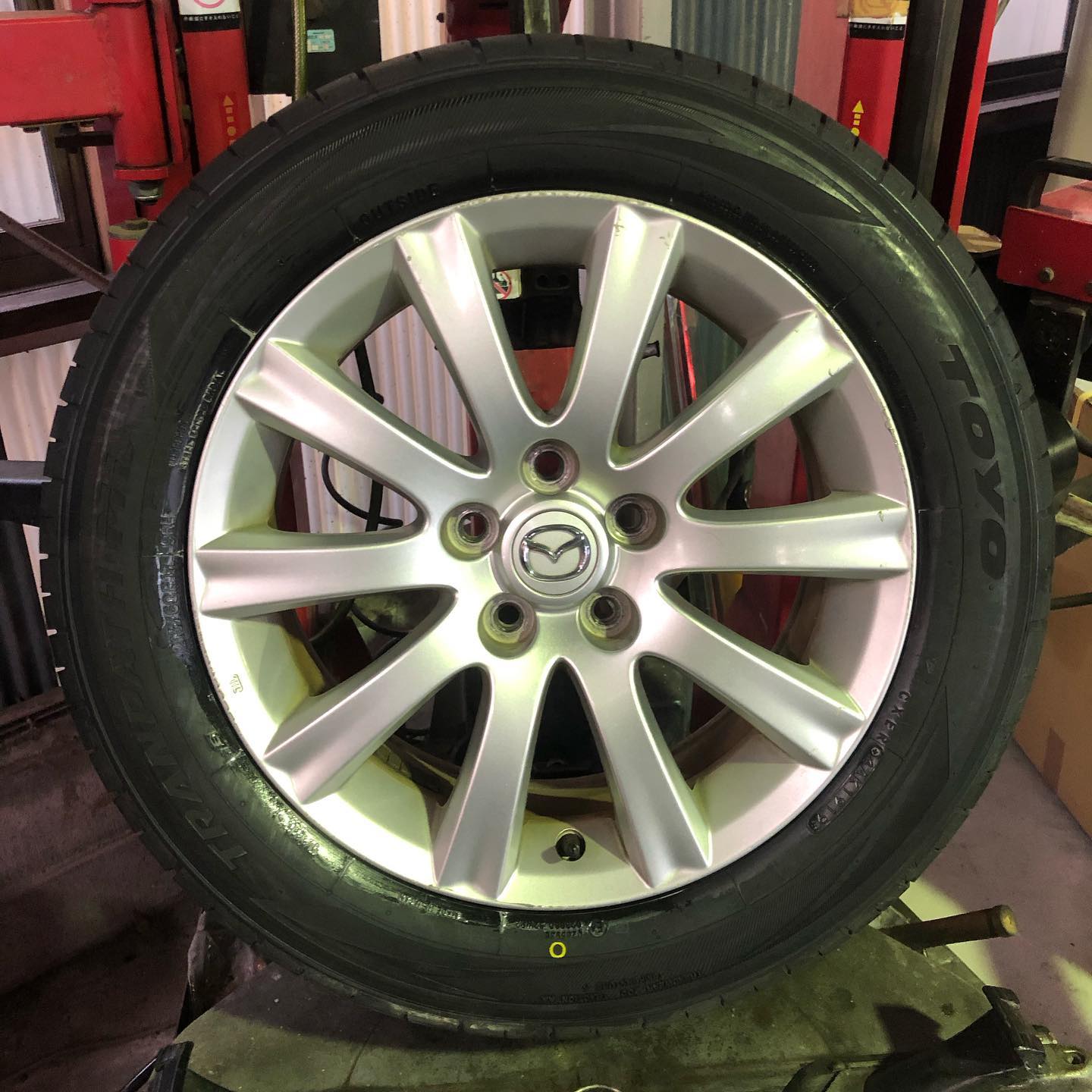 17インチ 7J 215/60R17 ホイール装着例 - CARSERVICE GRAVITY
