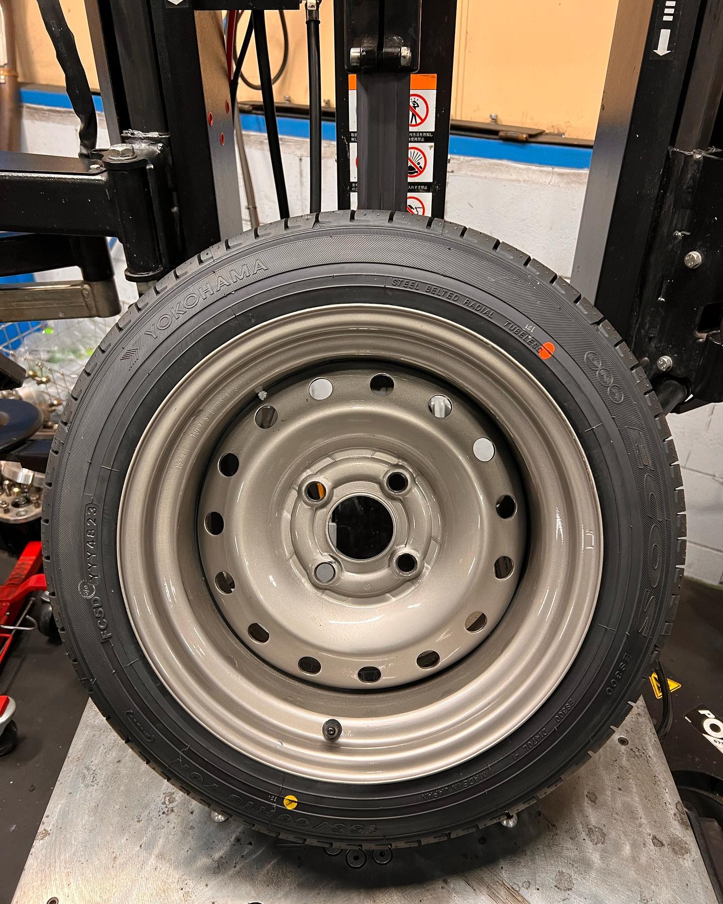 13インチ 7.5J 155/60R13 ホイール装着例 - CARSERVICE GRAVITY