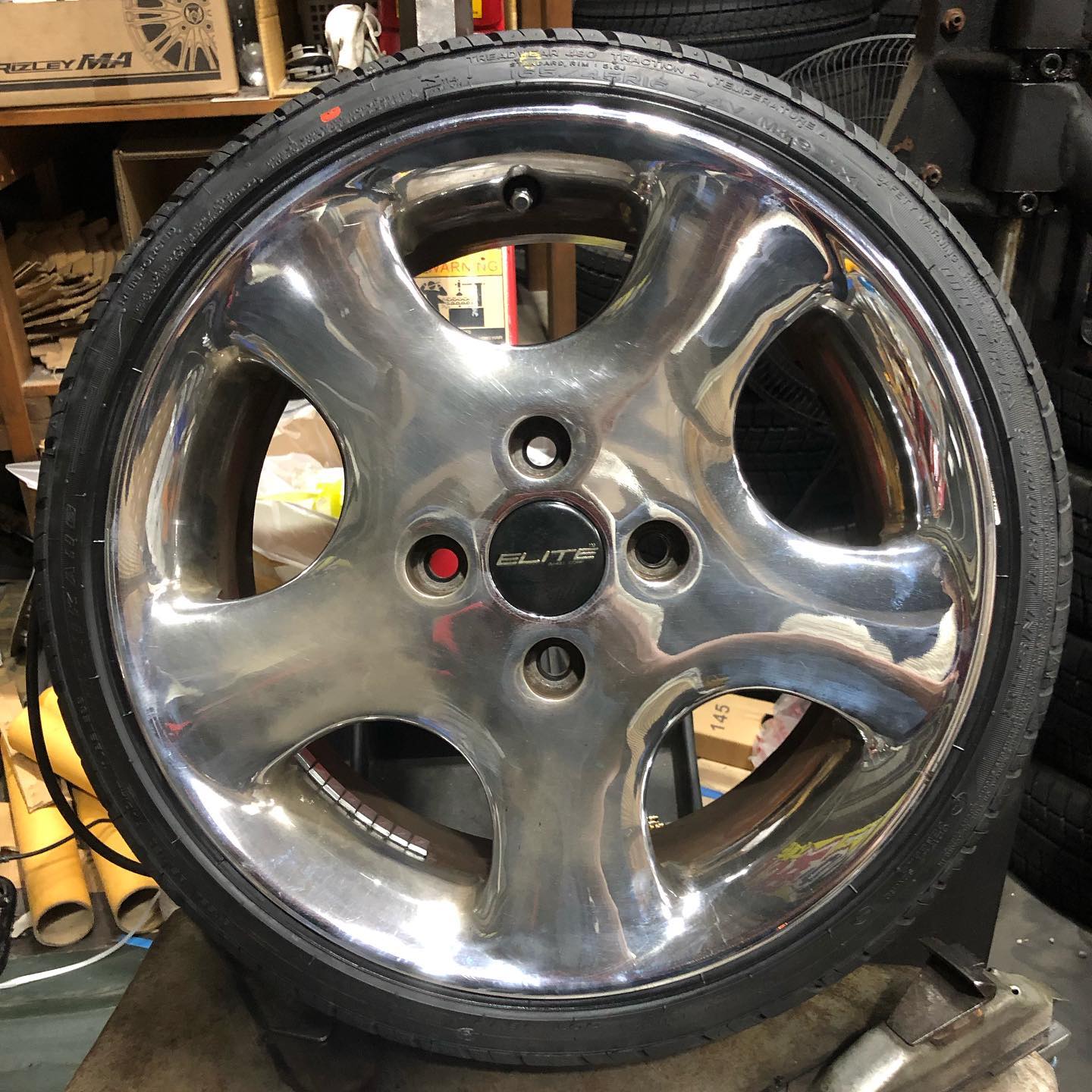 16インチ 7J 165/45R16 ホイール装着例 - CARSERVICE GRAVITY