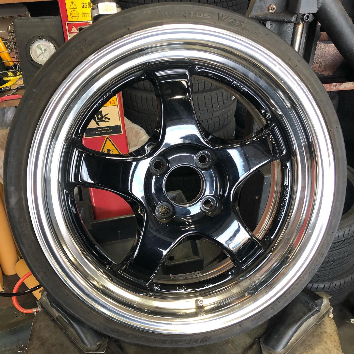 16インチ 6.5J 165/40R16 ホイール装着例 - CARSERVICE GRAVITY