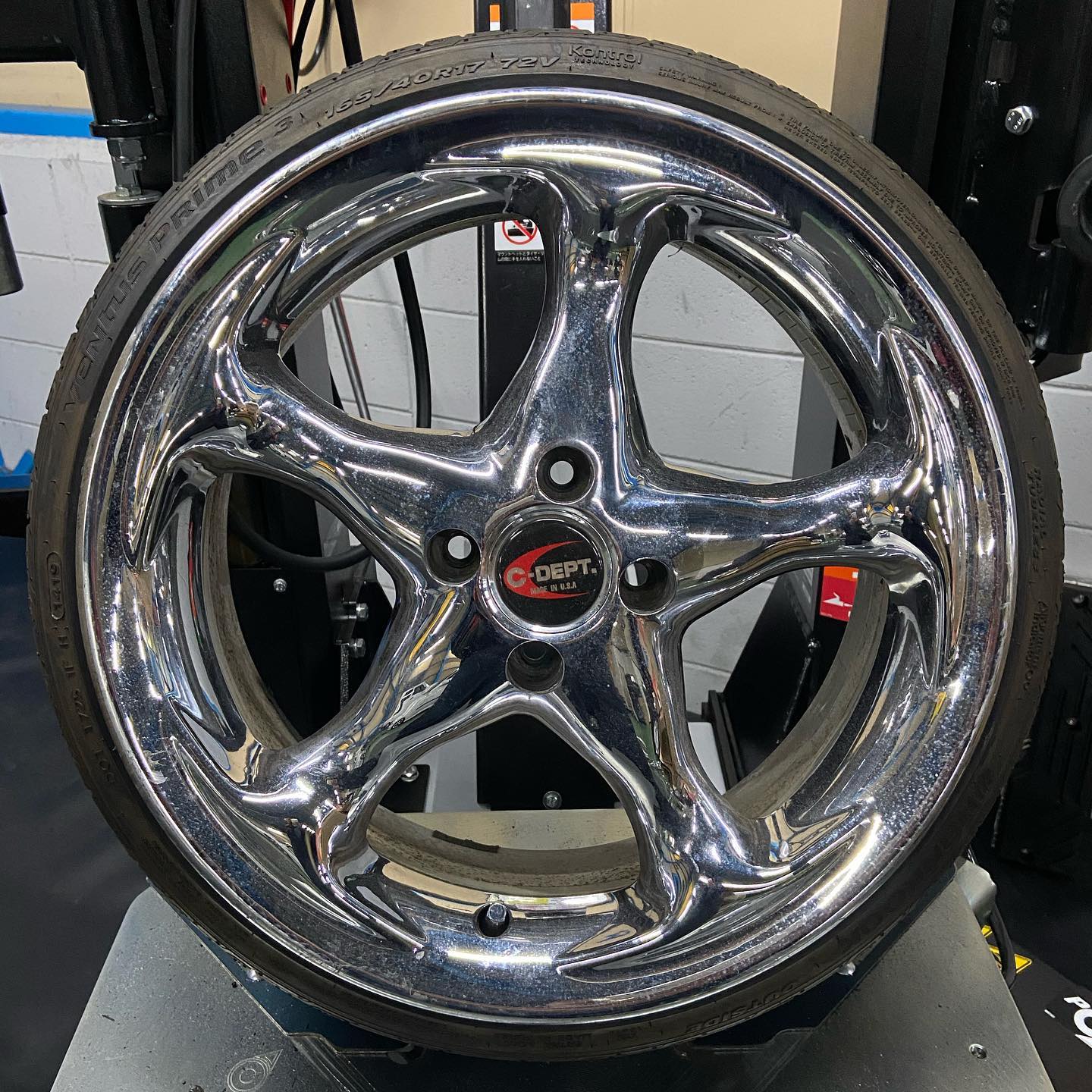 17インチ 7J 165/40R17 ホイール装着例 - CARSERVICE GRAVITY