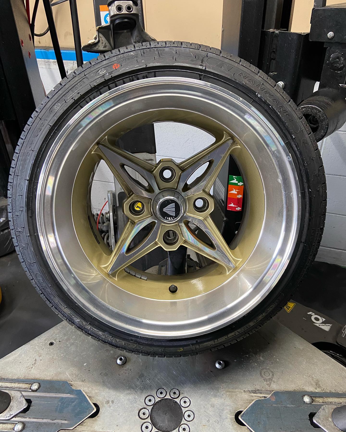 14インチ 9J 165/55R14 ホイール装着例 - CARSERVICE GRAVITY