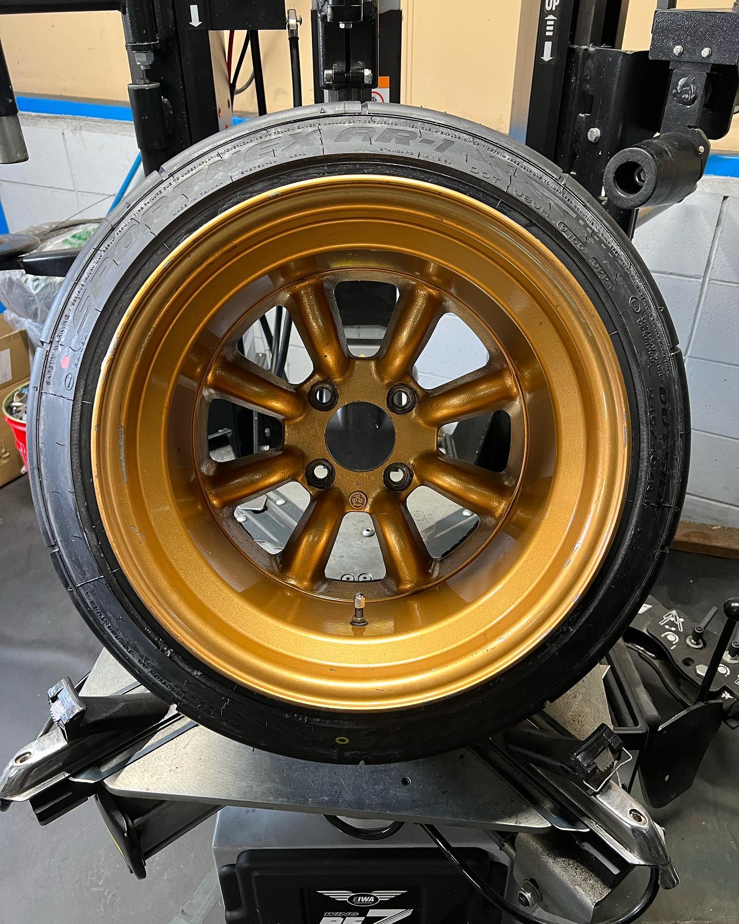 15インチ 12J 245/40R15 ホイール装着例 - CARSERVICE GRAVITY