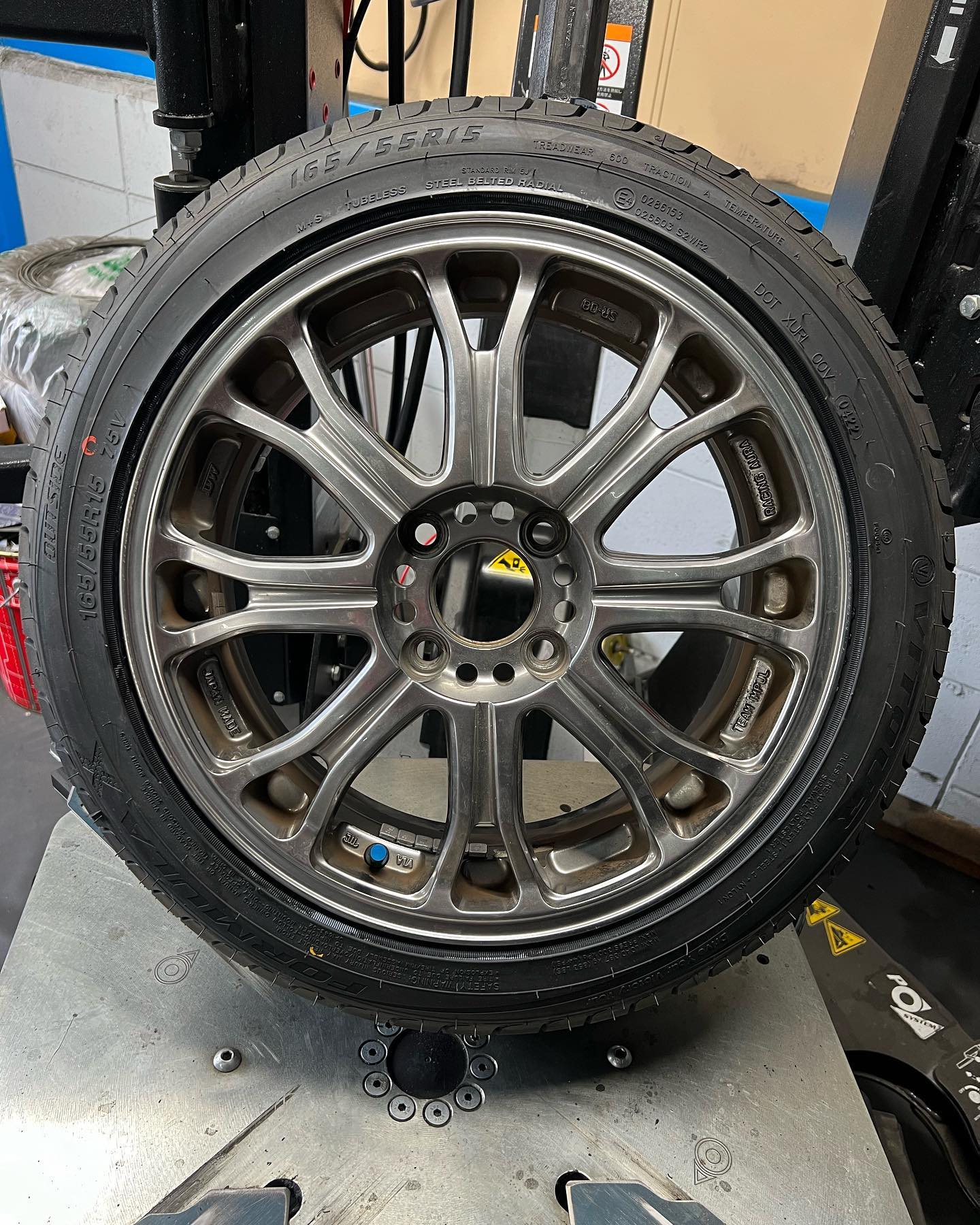 15インチ 6J 165/55R15 ホイール装着例 - CARSERVICE GRAVITY