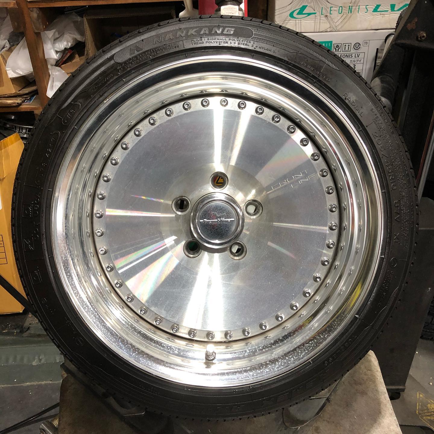 16インチ 9J 205/45R16 ホイール装着例 - CARSERVICE GRAVITY