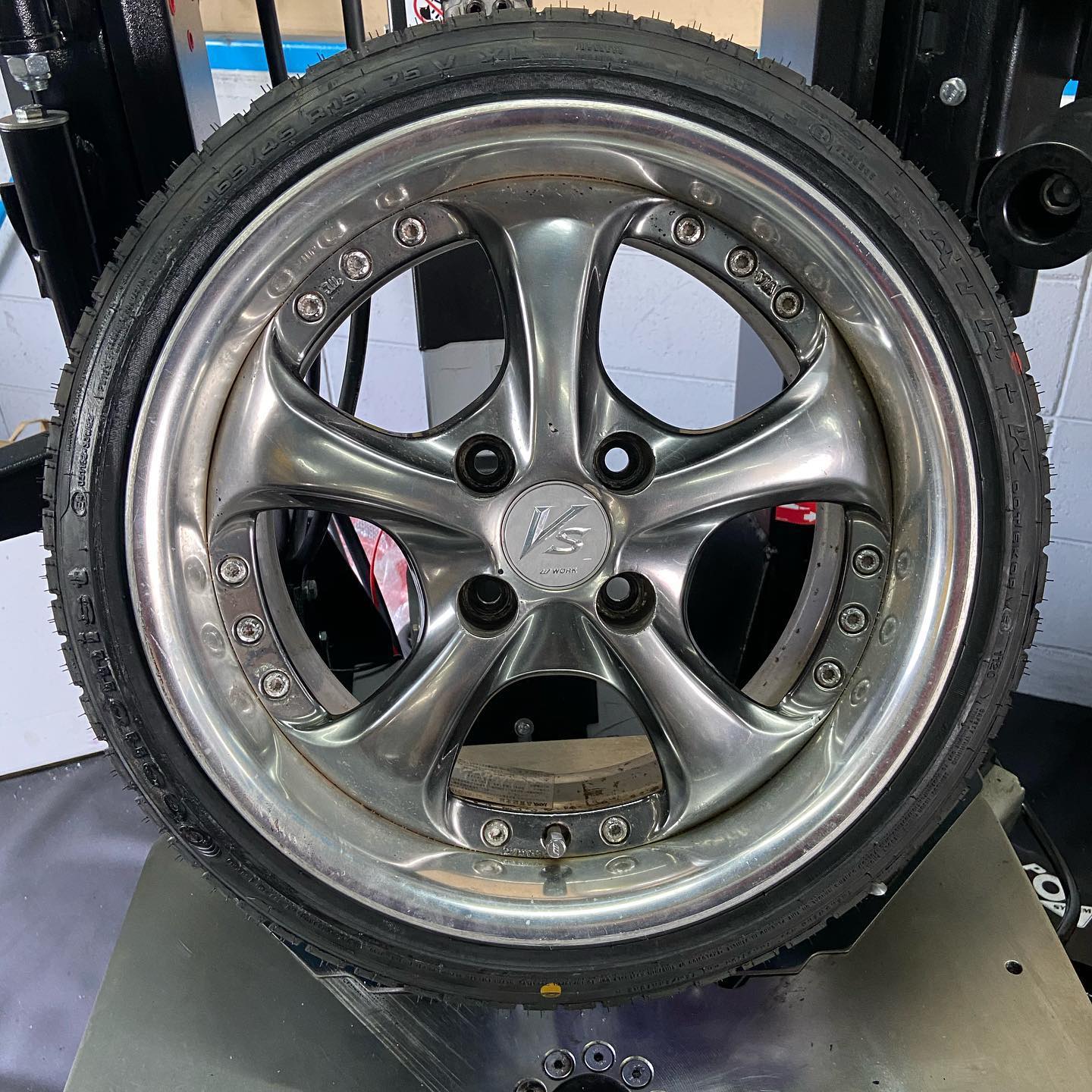15インチ 7J 165/45R15 ホイール装着例 - CARSERVICE GRAVITY