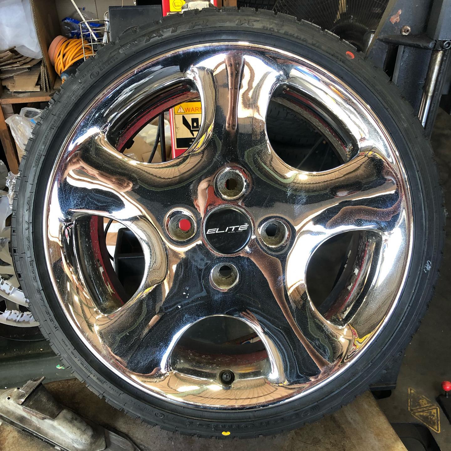 16インチ 7J 165/45R16 ホイール装着例 - CARSERVICE GRAVITY