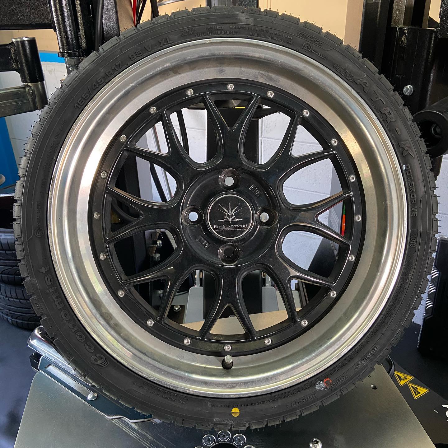 17インチ 5.5J 165/45R17 ホイール装着例 - CARSERVICE GRAVITY