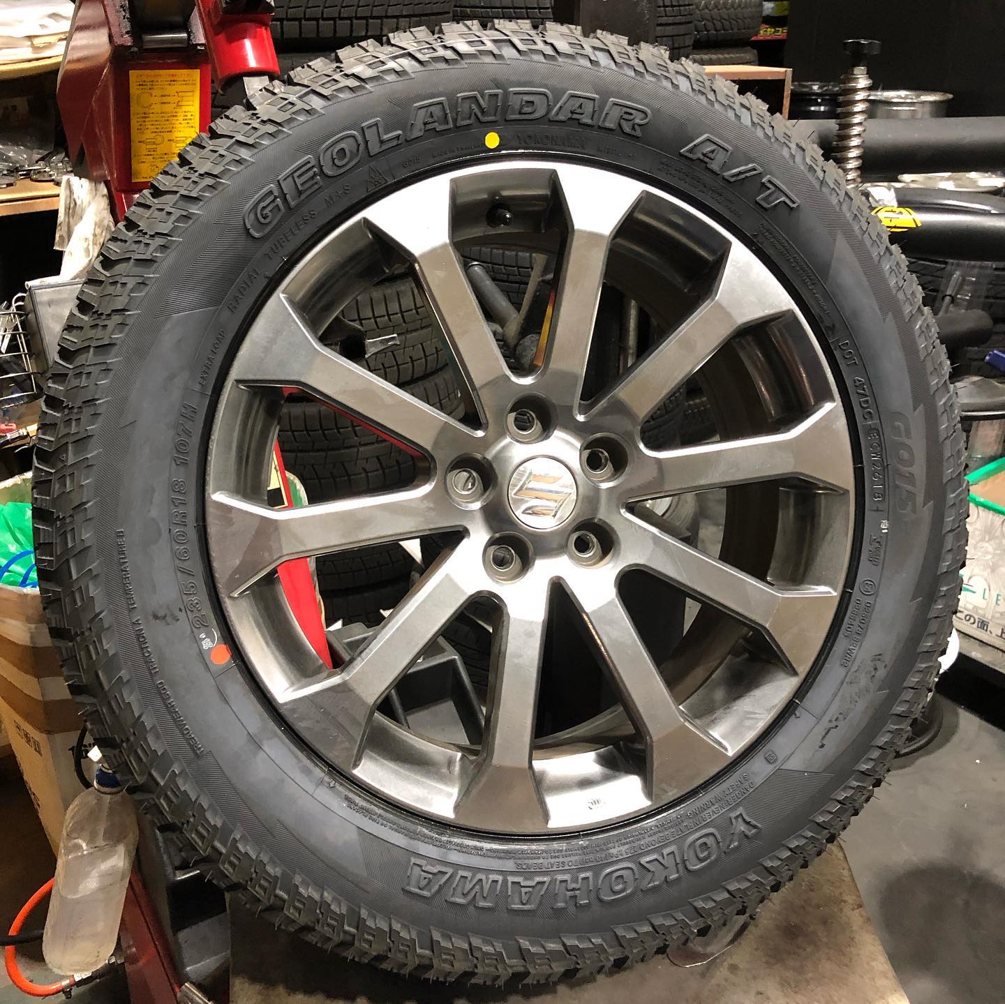 18インチ 7J 235/60R18 ホイール装着例 - CARSERVICE GRAVITY