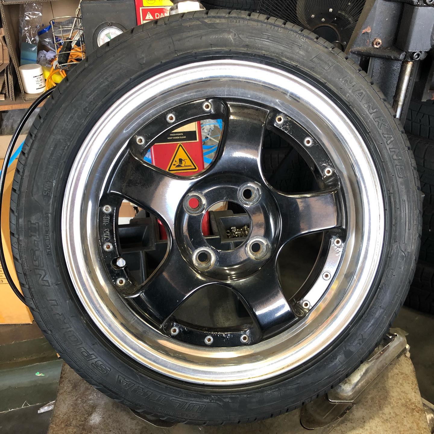 14インチ 5.5J 155/55R14 ホイール装着例 - CARSERVICE GRAVITY