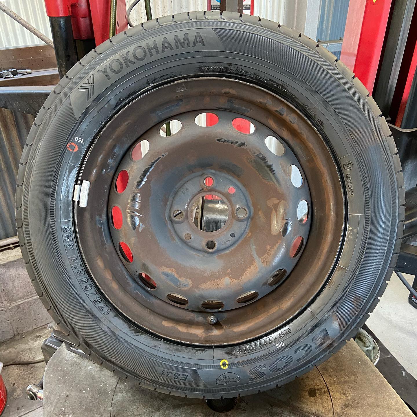14インチ 5.5J 175/65R14 ホイール装着例 - CARSERVICE GRAVITY