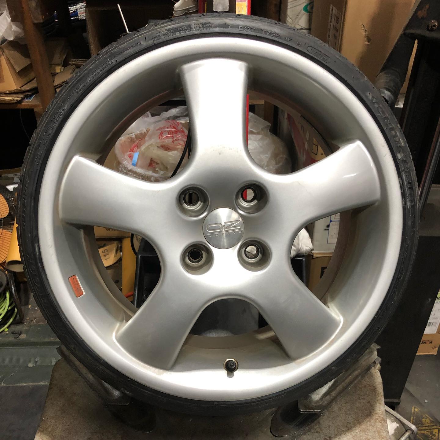 17インチ 7J 165/40R17 ホイール装着例 - CARSERVICE GRAVITY
